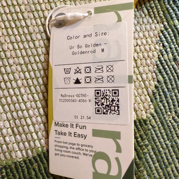 Halara dress yellow with built in bra and shorts - Picture 3 of 4